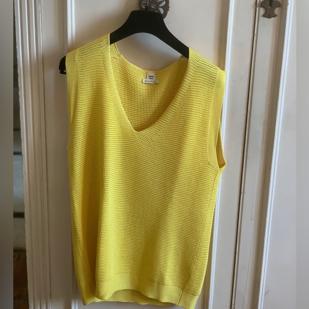 Hermes silk cardigan and sleeveless top set.